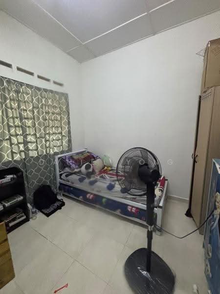 1-storey Terraced House for Sale in Taman Pulai Emas (Kulai) - Daniel Yong - Bedroom - PropertyGuru.com.my