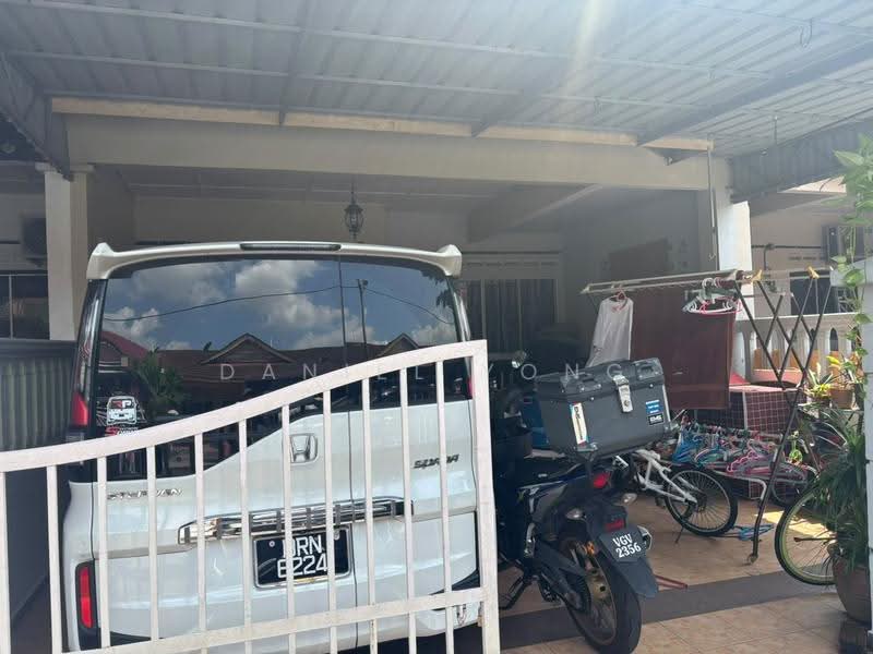 1-storey Terraced House for Sale in Taman Pulai Emas (Kulai) - Daniel Yong - Exterior - PropertyGuru.com.my