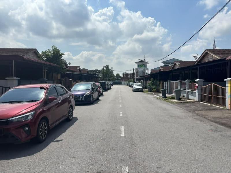 1-storey Terraced House for Sale in Taman Pulai Emas (Kulai) - Daniel Yong - Exterior - PropertyGuru.com.my