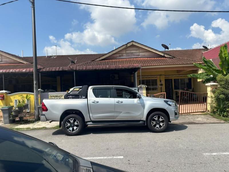 1-storey Terraced House for Sale in Taman Pulai Emas (Kulai) - Daniel Yong - Exterior - PropertyGuru.com.my