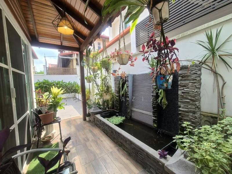 Rumah Berkembar untuk Dijual di Setia Eco Park (Setia Alam) - Keyn Aziz - Garden - PropertyGuru.com.my