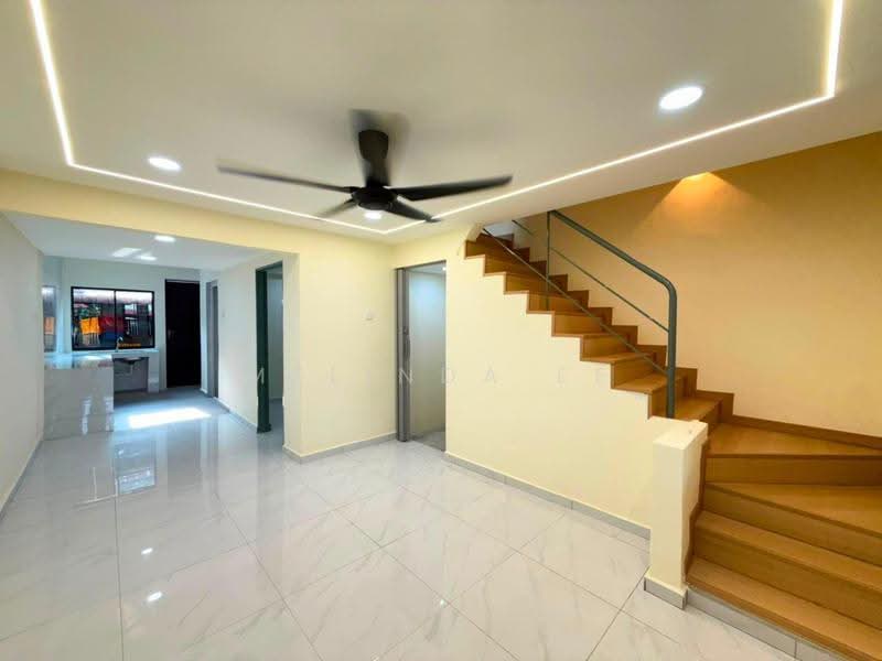 Rumah Teres 2-Tingkat untuk Dijual di Bandar Baru Permas Jaya (Permas Jaya) - Melinda Ee - Living Room - PropertyGuru.com.my