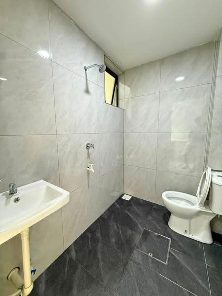 Rumah Teres 2-Tingkat untuk Dijual di Bandar Baru Permas Jaya (Permas Jaya) - Melinda Ee - Bathroom - PropertyGuru.com.my