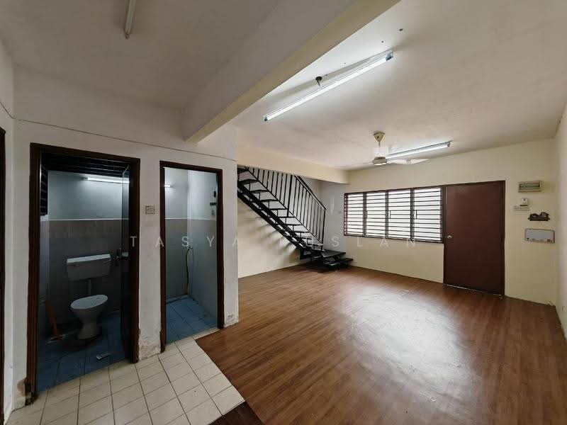2-storey Terraced House for Sale in Taman matang jaya (Sungai Buloh) - Tasya Ruslan - PropertyGuru.com.my