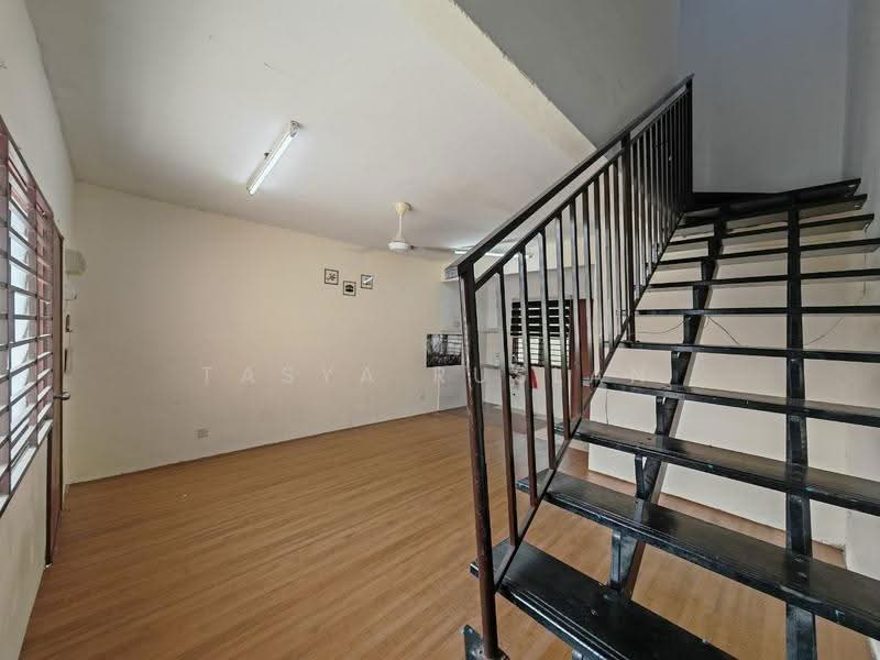 2-storey Terraced House for Sale in Taman matang jaya (Sungai Buloh) - Tasya Ruslan - PropertyGuru.com.my