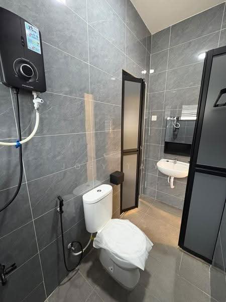 Semi-Detached House for Rent in Taman Sri Tebrau (Johor Bahru) - Joey Tay - Bathroom - PropertyGuru.com.my