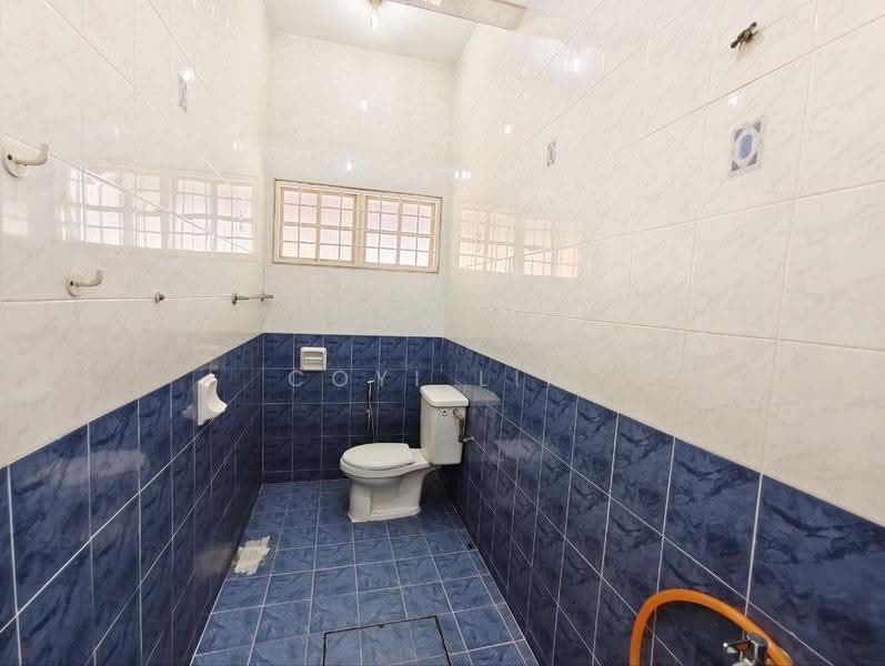 Rumah Teres 2-Tingkat untuk Disewa di Sri Petaling (Kuala Lumpur) - Coyi Lim - Bathroom - PropertyGuru.com.my