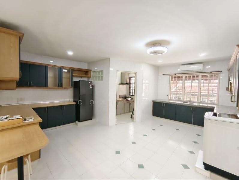 Rumah Teres 2-Tingkat untuk Disewa di Sri Petaling (Kuala Lumpur) - Coyi Lim - Kitchen - PropertyGuru.com.my
