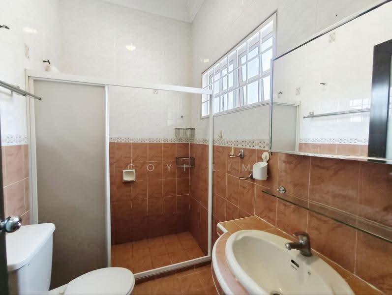 Rumah Teres 2-Tingkat untuk Disewa di Sri Petaling (Kuala Lumpur) - Coyi Lim - Bathroom - PropertyGuru.com.my