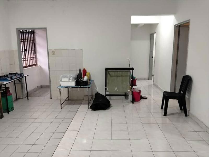 Pangsapuri untuk Dijual di Sri Putra Apartment - Melinda Ee - Kitchen - PropertyGuru.com.my