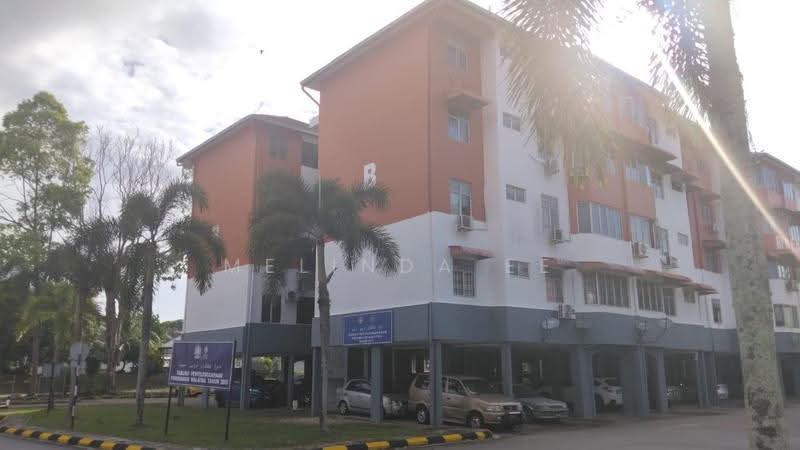 Pangsapuri untuk Dijual di Sri Putra Apartment - Melinda Ee - Exterior - PropertyGuru.com.my