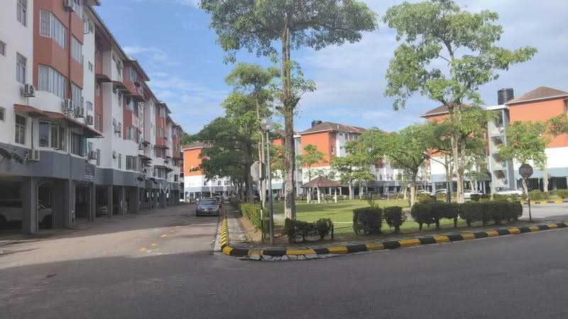 Pangsapuri untuk Dijual di Sri Putra Apartment - Melinda Ee - Exterior - PropertyGuru.com.my