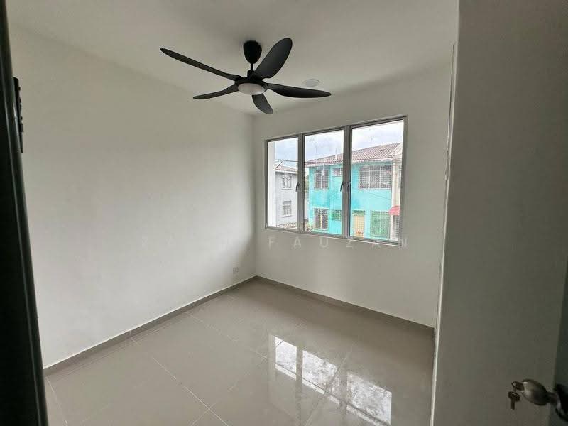 2-storey Terraced House for Sale in Bukit Sentosa (Rawang) - Zann Fauzan - Interior - PropertyGuru.com.my
