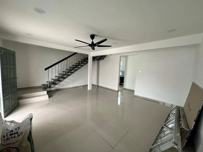 2-storey Terraced House for Sale in Bukit Sentosa (Rawang) - Zann Fauzan - Living Room - PropertyGuru.com.my