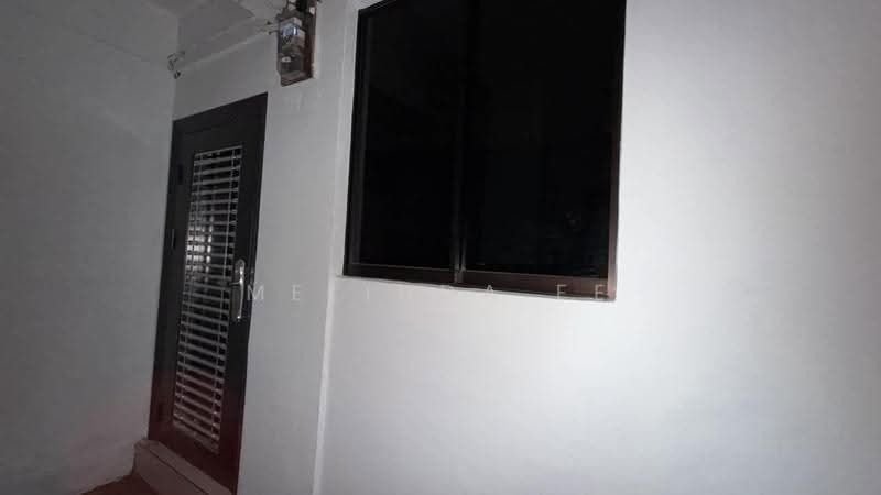 Rumah Flat untuk Dijual di Flat Taman Perling - Melinda Ee - Entrance - PropertyGuru.com.my