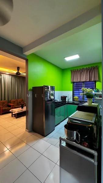 Rumah Berkembar untuk Dijual di Taman Mutiara Rini (Skudai) - Melinda Ee - Kitchen - PropertyGuru.com.my