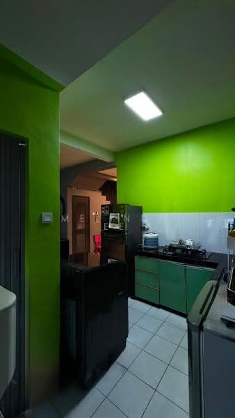 Rumah Berkembar untuk Dijual di Taman Mutiara Rini (Skudai) - Melinda Ee - Kitchen - PropertyGuru.com.my