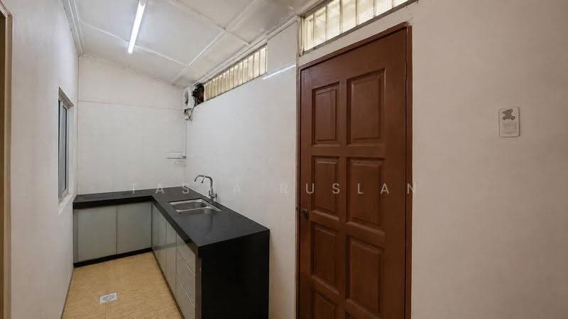 1-storey Terraced House for Sale in Seksyen 29 (Shah Alam) - Tasya Ruslan - PropertyGuru.com.my