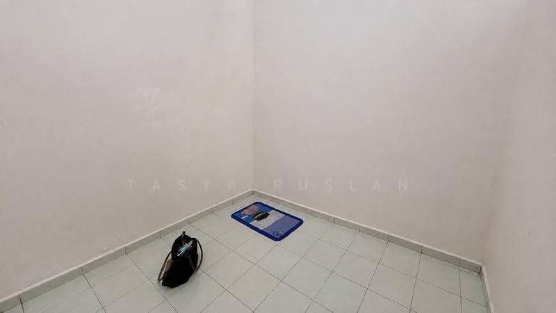 1-storey Terraced House for Sale in Seksyen 29 (Shah Alam) - Tasya Ruslan - PropertyGuru.com.my