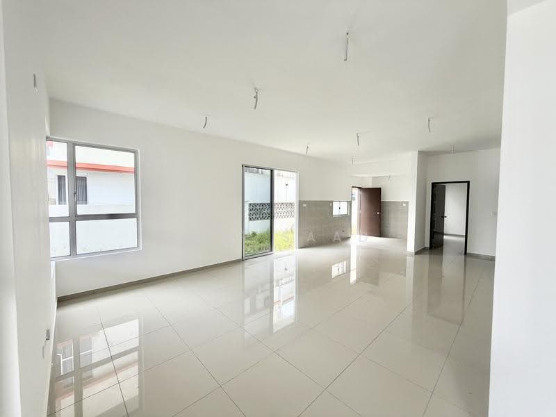 Rumah Kluster untuk Dijual di Alam Sari (Bangi) - Alif Saad - Living Room - PropertyGuru.com.my