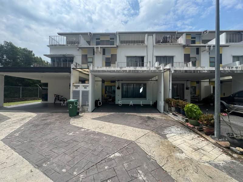 Terraced House for Sale in Gombak (Selangor) - Mohd Salimi - Exterior - PropertyGuru.com.my
