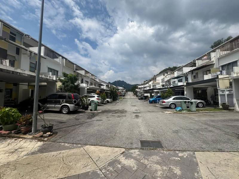 Terraced House for Sale in Gombak (Selangor) - Mohd Salimi - Exterior - PropertyGuru.com.my