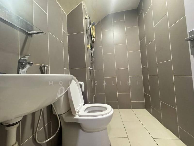 Terraced House for Sale in Gombak (Selangor) - Mohd Salimi - Bathroom - PropertyGuru.com.my