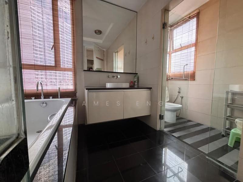 Kondominium untuk Dijual di Kiaraville - James Eng - Bathroom - PropertyGuru.com.my