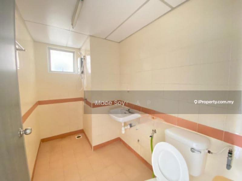 Kondominium untuk Dijual di Prima Setapak Condominium - Eva Yap - Bathroom - PropertyGuru.com.my