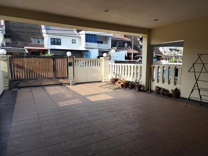 Rumah Teres 2-Tingkat untuk Dijual di Bandar Baru Permas Jaya (Permas Jaya) - Joseph Ee - Exterior - PropertyGuru.com.my
