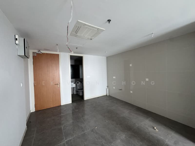 Service Residence for Sale at Ooak Serviced Apartments @ Kiara 163 - Lek Voon Chong - Bathroom - PropertyGuru.com.my
