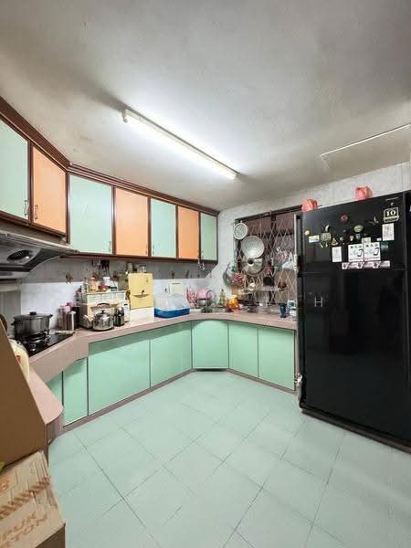 Rumah Teres 2-Tingkat untuk Dijual di Taman Pelangi (Johor Bahru) - Ee Fong Toh - Kitchen - PropertyGuru.com.my