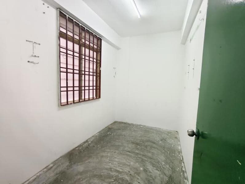 Rumah Flat untuk Dijual di Flat Taman Pelangi Indah - Melinda Ee - Interior - PropertyGuru.com.my