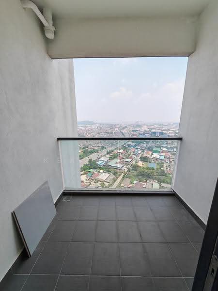 Kediaman Servis untuk Disewa di Silk Sky - Kean Phang - Balcony - PropertyGuru.com.my