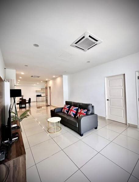 Kondominium untuk Dijual di Mansion One - Ressha Ramesh - Living Room - PropertyGuru.com.my
