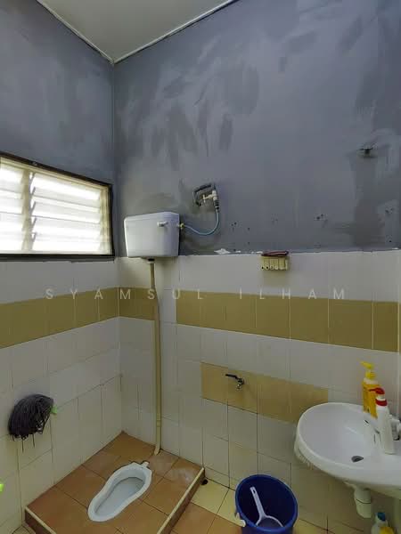 Rumah Teres 1-Tingkat untuk Dijual di Sepang (Selangor) - Syamsul Ilham - Bathroom - PropertyGuru.com.my