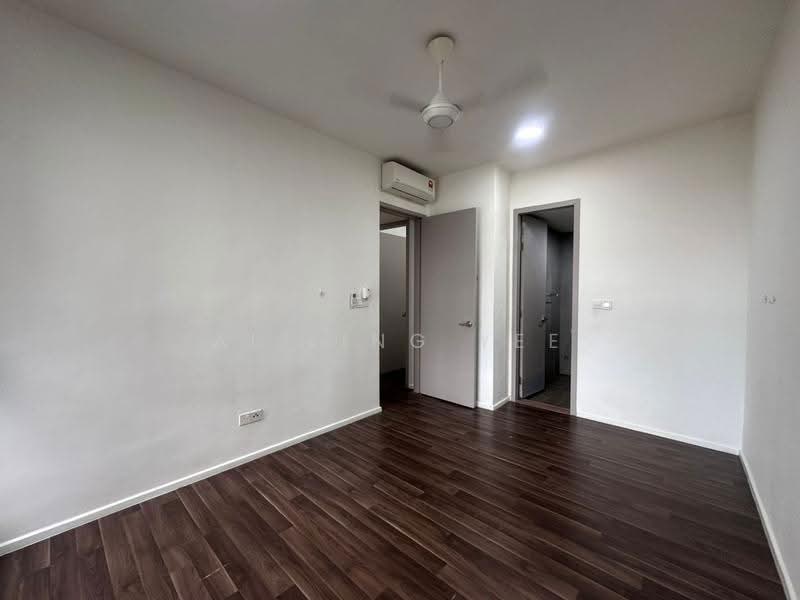 Kediaman Servis untuk Dijual di Geo Bukit Rimau - Ai Ling Yee - Bedroom - PropertyGuru.com.my