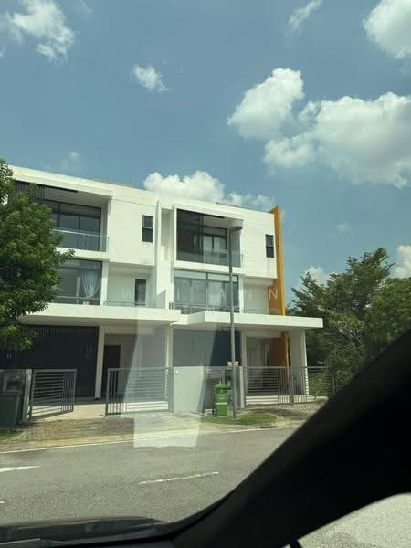 3-storey Terraced House for Rent in Lake Fields (Sungai Besi) - Wai Ann Teng - Exterior - PropertyGuru.com.my