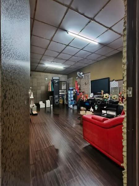 Semi-Detached House for Sale in Taman Putri (Kulai) - Ee Fong Toh - Living Room - PropertyGuru.com.my