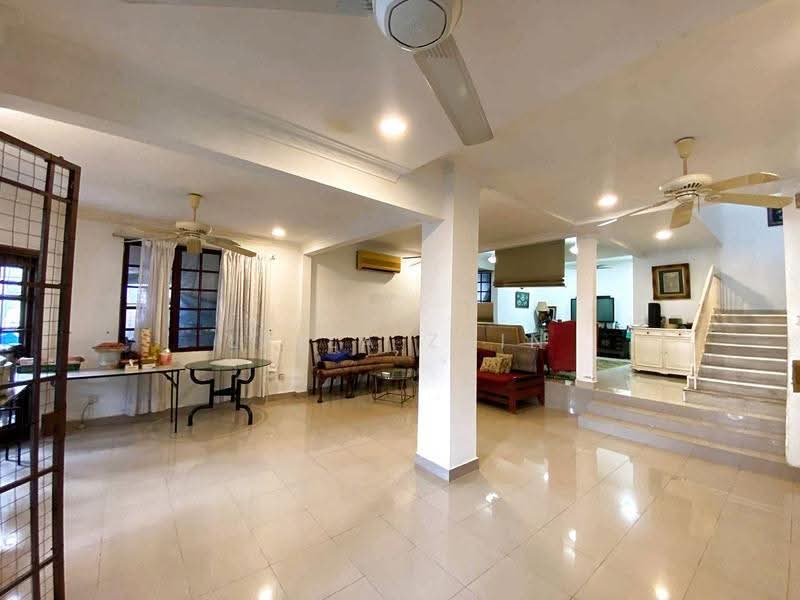 Rumah Teres 2-Tingkat untuk Dijual di SS19 (Subang Jaya) - Laila Zain - Living Room - PropertyGuru.com.my