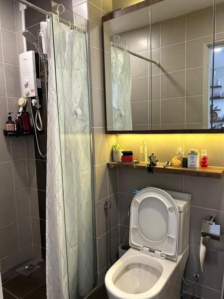 Service Residence for Sale at The Nest @ Jln Klang Lama - Lucas Lim - Bathroom - PropertyGuru.com.my