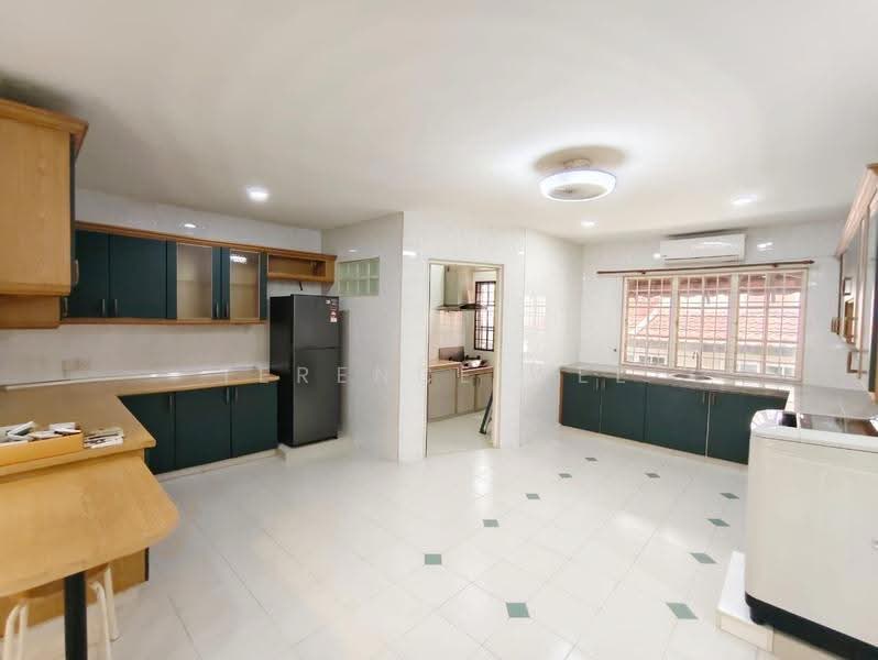 Rumah Teres 2-Tingkat untuk Disewa di Sri Petaling (Kuala Lumpur) - Terence Wee - Kitchen - PropertyGuru.com.my