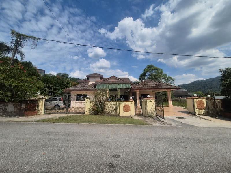 Semi-Detached House for Sale in Gombak (Selangor) - Keyn Aziz - Exterior - PropertyGuru.com.my
