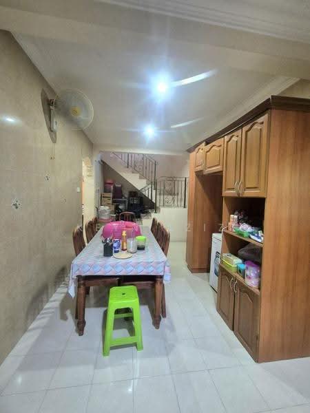 Semi-Detached House for Sale in Gombak (Selangor) - Keyn Aziz - Dining Room - PropertyGuru.com.my