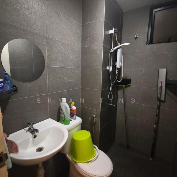 Kediaman Servis untuk Disewa di Majestic Maxim - Bryan Ting - Bathroom - PropertyGuru.com.my