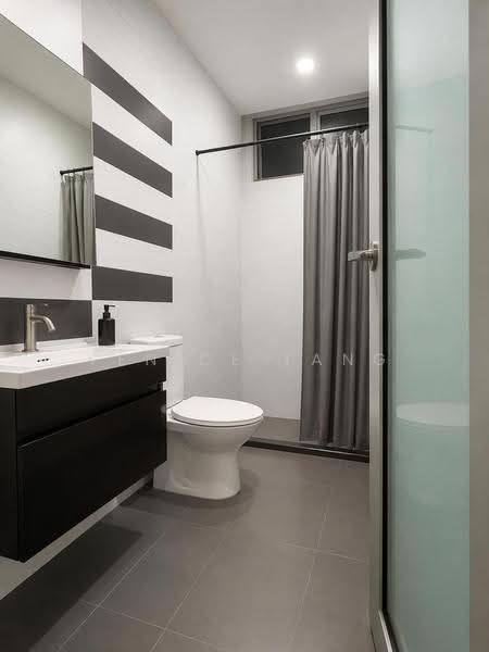 Rumah Bandar untuk Dijual di Taman Sutera Utama (Skudai) - Venice Tang - Bathroom - PropertyGuru.com.my