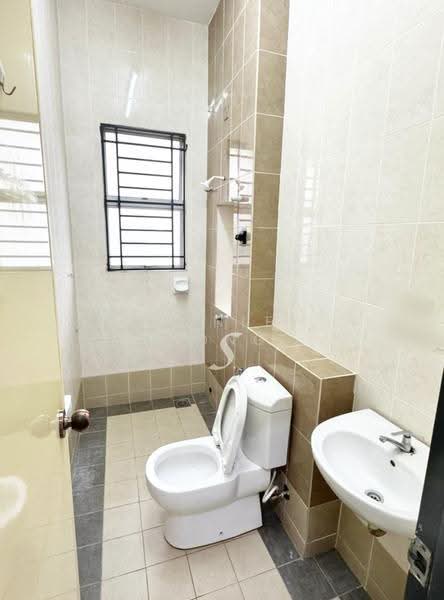 2-storey Terraced House for Sale in Setia Indah (Setia Alam) - Stanley Hong - Bathroom - PropertyGuru.com.my