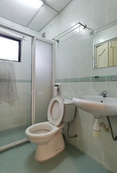 Condominium for Sale at Golf Vista Resort Homes - YM Chin - Common Bathroom - PropertyGuru.com.my
