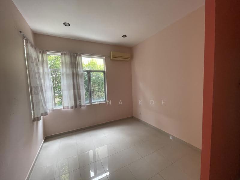 Bungalow House untuk Dijual di Valencia (Sungai Buloh) - Celina Koh - PropertyGuru.com.my
