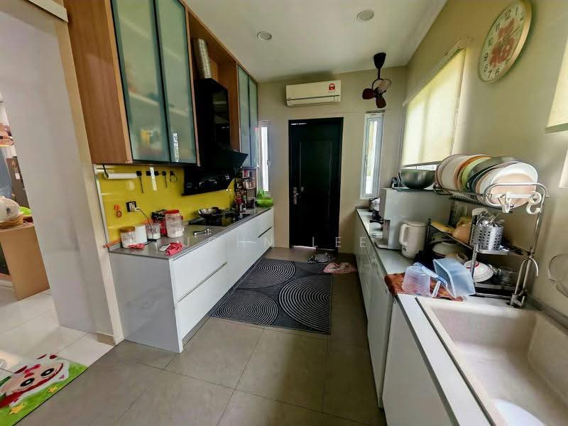 Semi-Detached House for Sale in Kinrara Residence (Puchong) - John Lee - Kitchen - PropertyGuru.com.my